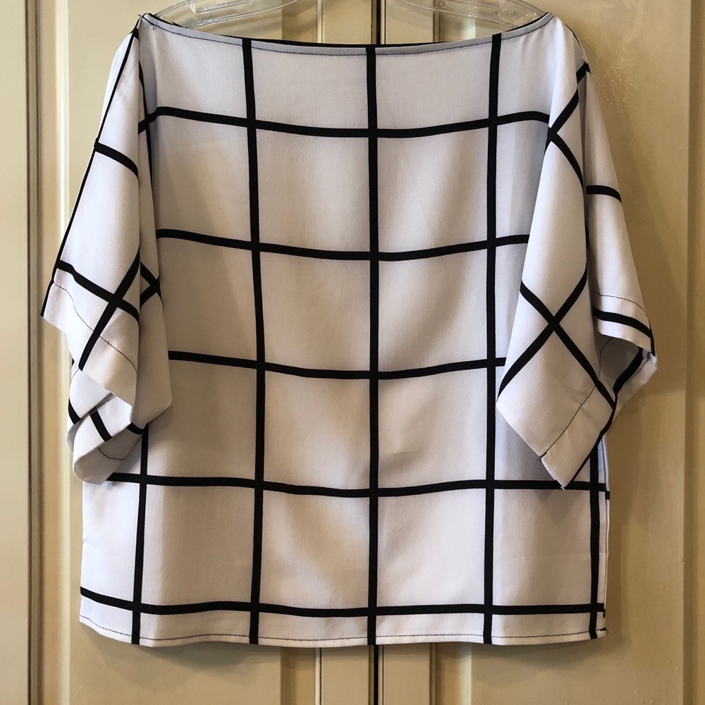 Liva Girl White/Black Checker Top Size Medium